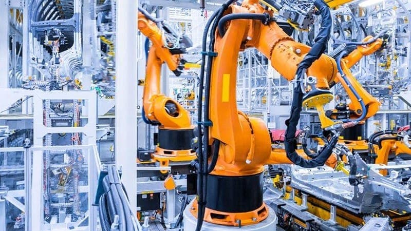 PLM implementation spreading from Paris to global engineering transformation